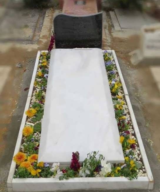 سنگ مزار ازنا طرح باغچه ای و کتیبه گرانیت